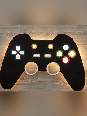 NWT Black Gaming Controller Wall Light - LED Accent Lamp wall, wood lamp